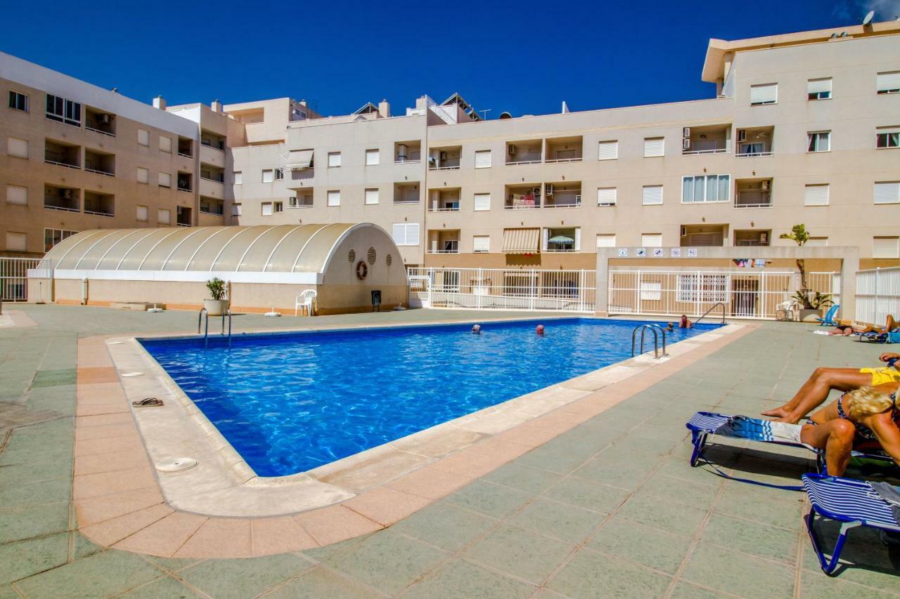 Apartment Tomillo Torrevieja Exteriör bild